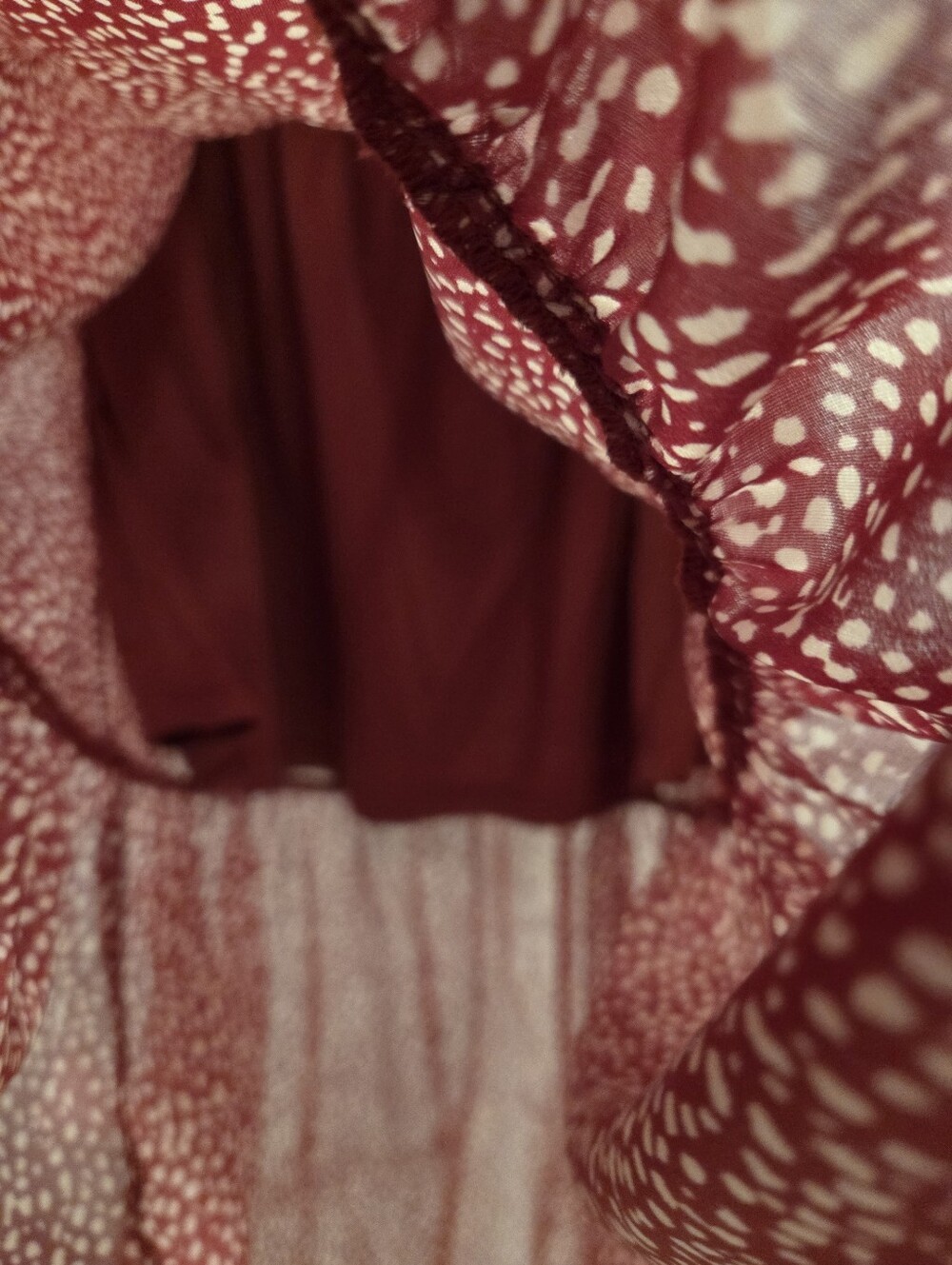 Smocked Puff Sleeve Midi Dress in Burgundy Speckle - Small - Picture 6 of 8